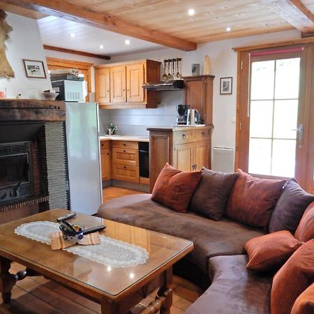 Charming Chalet In Ventron With Terrace Buitenkant foto