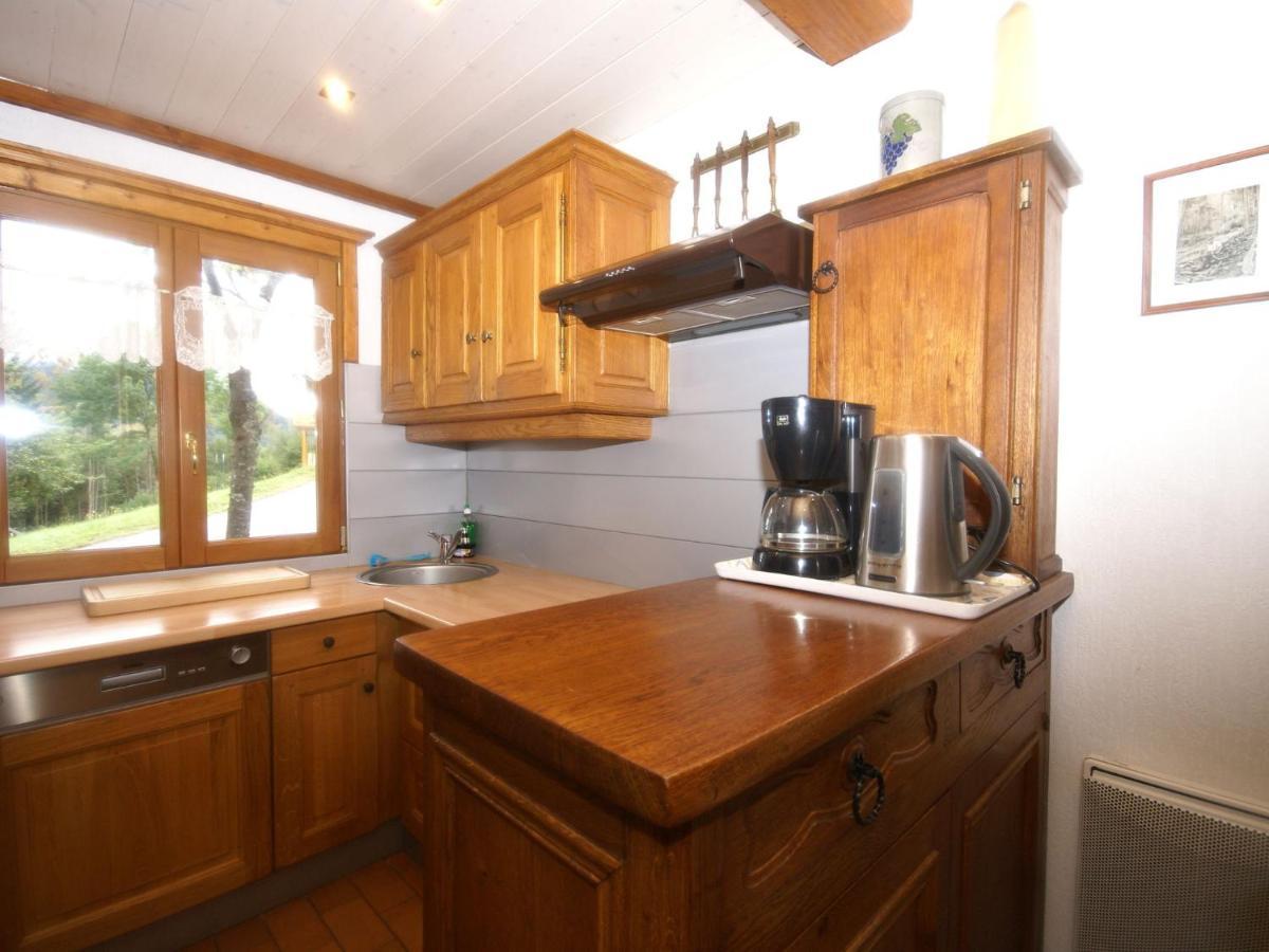 Charming Chalet In Ventron With Terrace Kamer foto