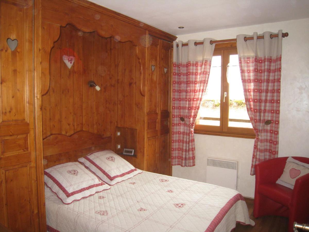 Charming Chalet In Ventron With Terrace Buitenkant foto